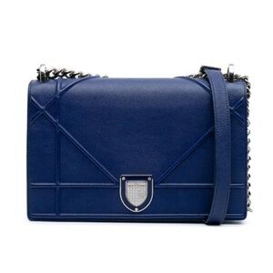 Diorama flap grained leather medium bag in royal blue / never used
